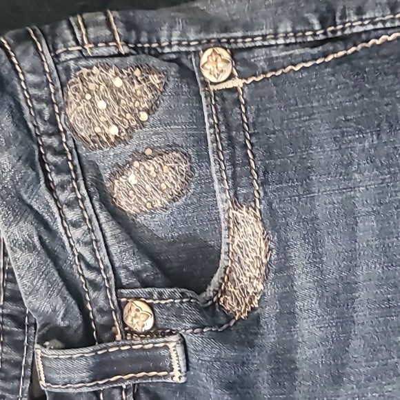 Miss Me Signature Boot - Picture 4 of 8